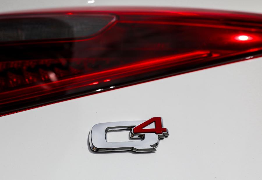 Логотип Alfa Romeo Stelvio (949) 2018 года  (AU) (фото 2 из 40)